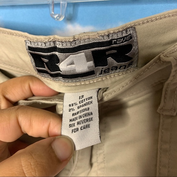 R4R- Khaki Capri size 13 - Picture 5 of 10